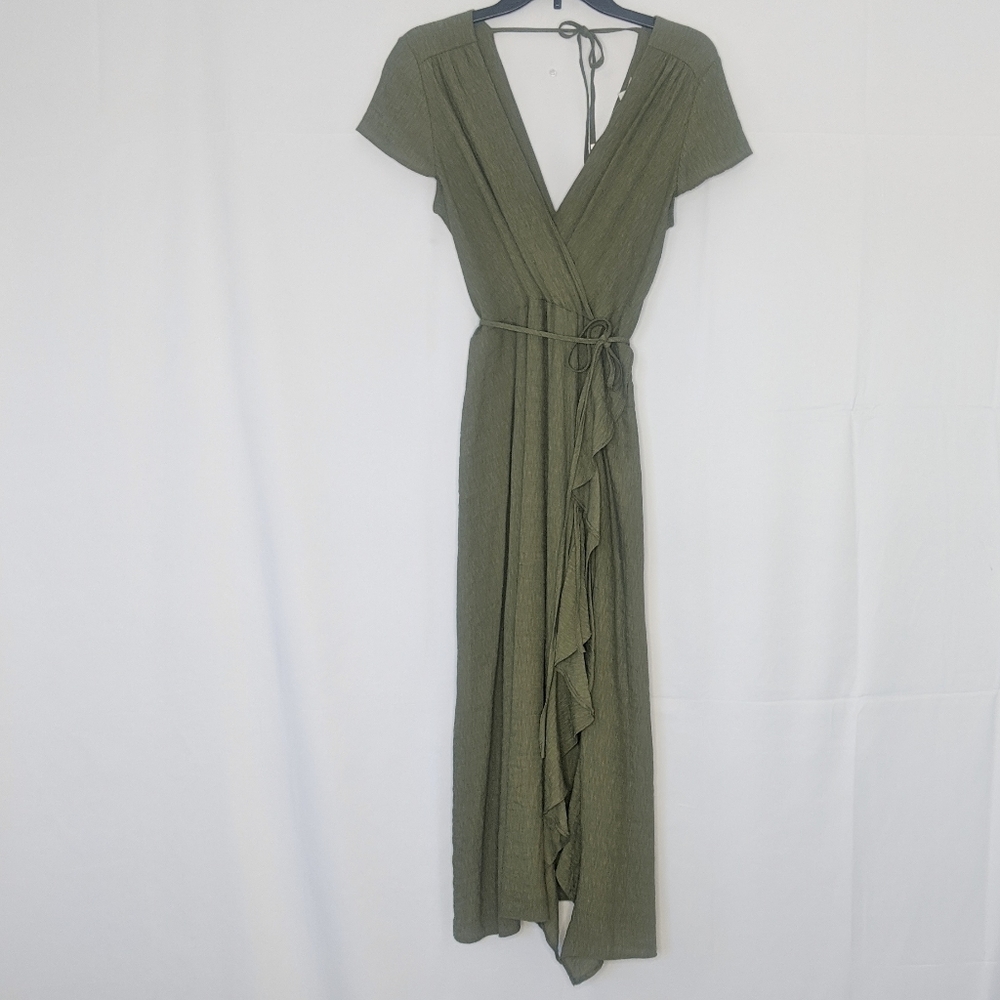 NWT Gianni Bini olive green short sleeve dress